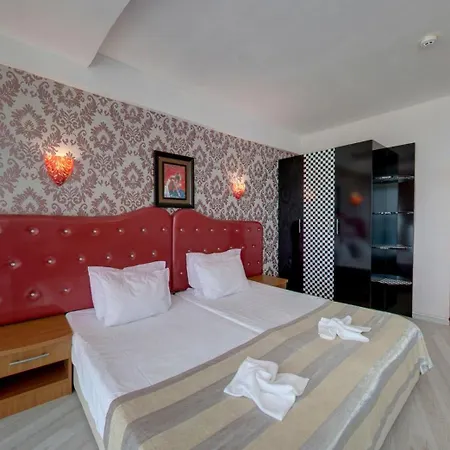 Sirius Beach And Spa 호텔 4*